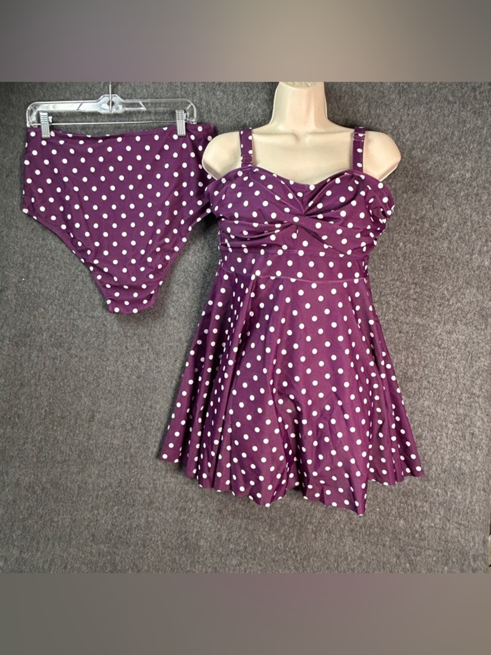 BloomChic Swimsuit 2 Piece Womens 14-16 Purple Polka Dot Bikini Plus Set retro